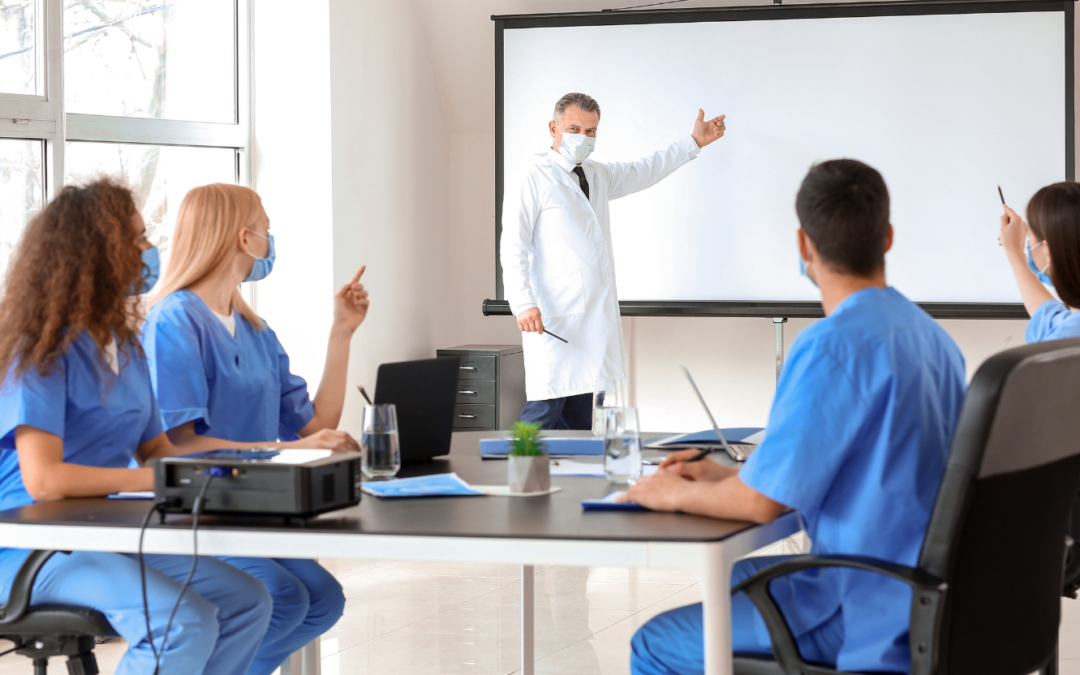Taller Nacional de Educación Médica: Innovando el Aula Clínica